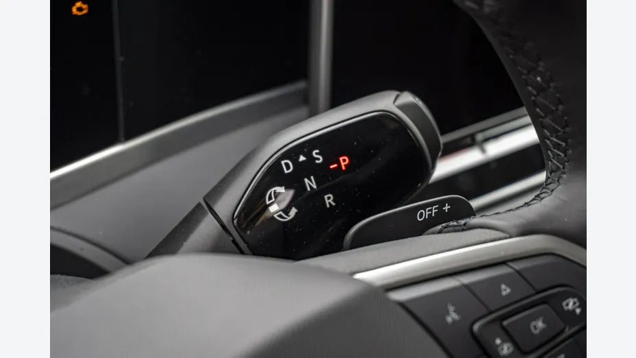 VOLKSWAGEN Passat -