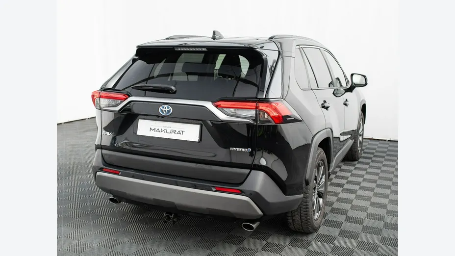 TOYOTA RAV4 -