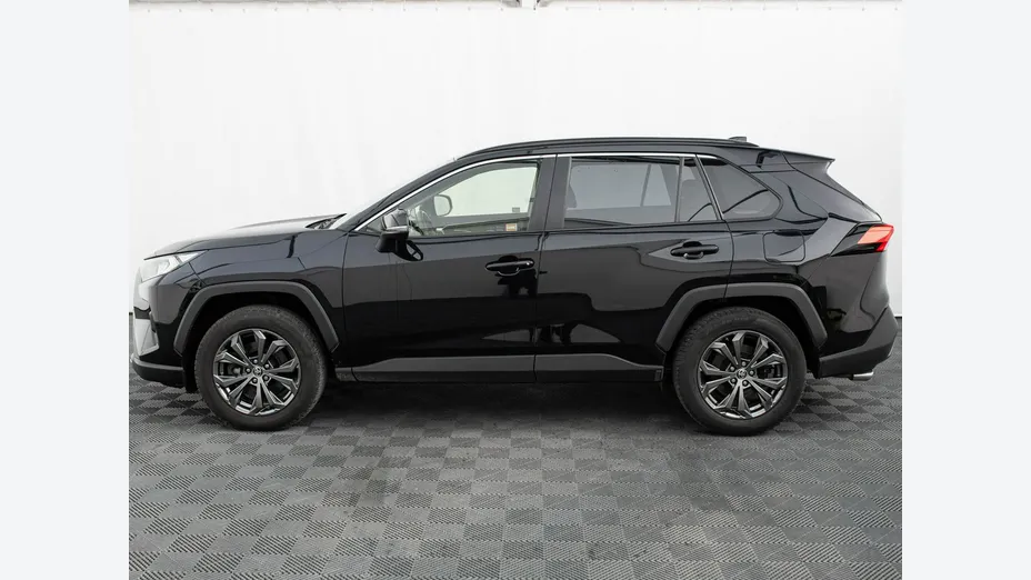 TOYOTA RAV4 -