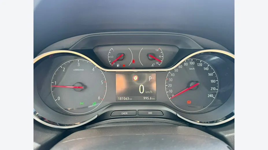 OPEL Grandland X -