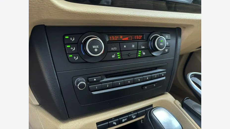 BMW X1 -