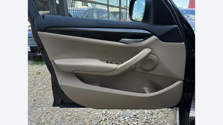 BMW X1 -