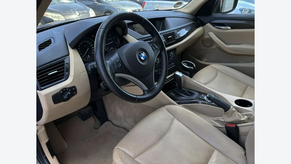BMW X1 -
