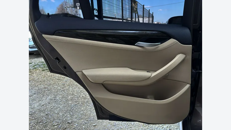 BMW X1 -