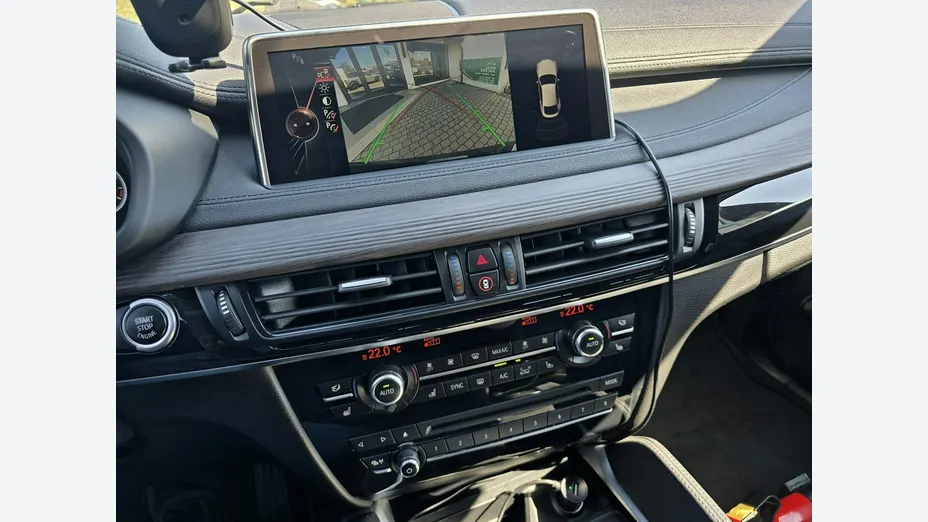 BMW X6 -