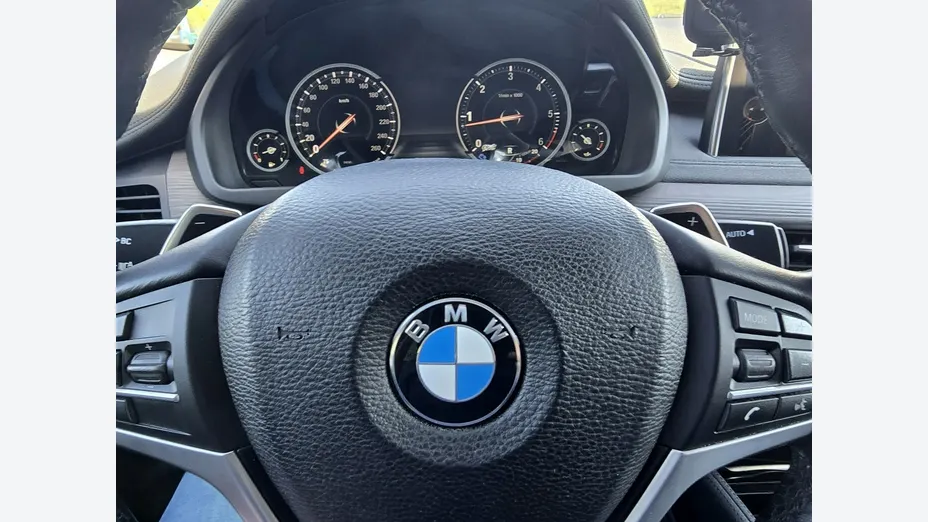 BMW X6 -