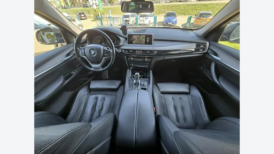BMW X6 -
