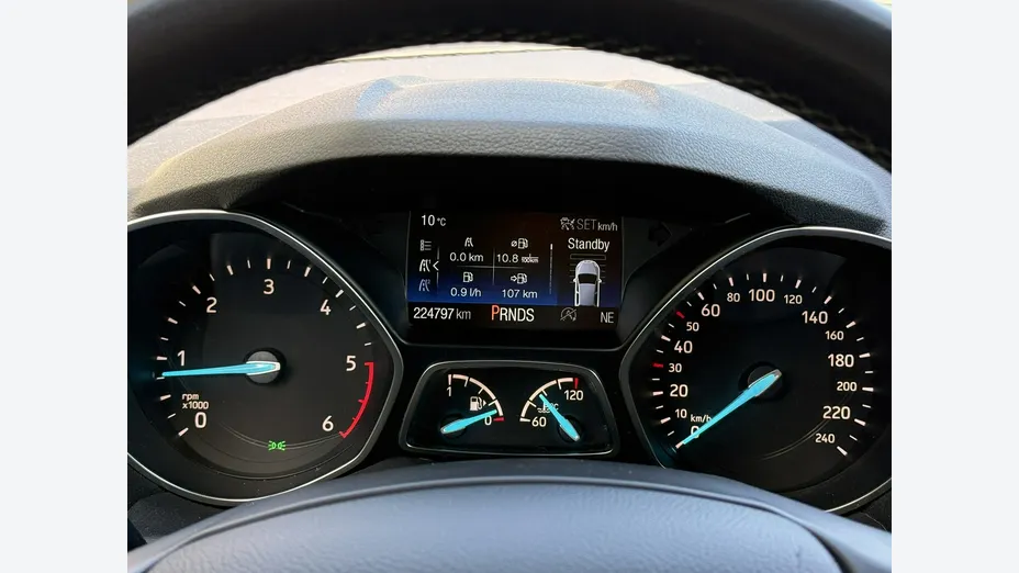 FORD Kuga -