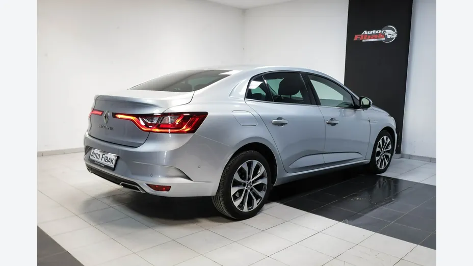 RENAULT Megane -