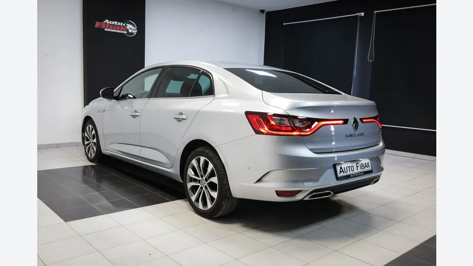 RENAULT Megane -