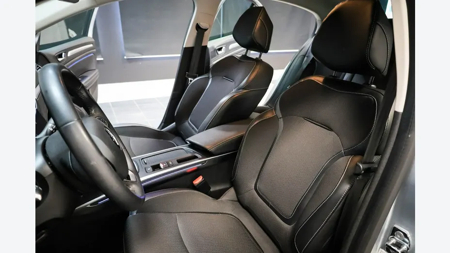 RENAULT Megane -