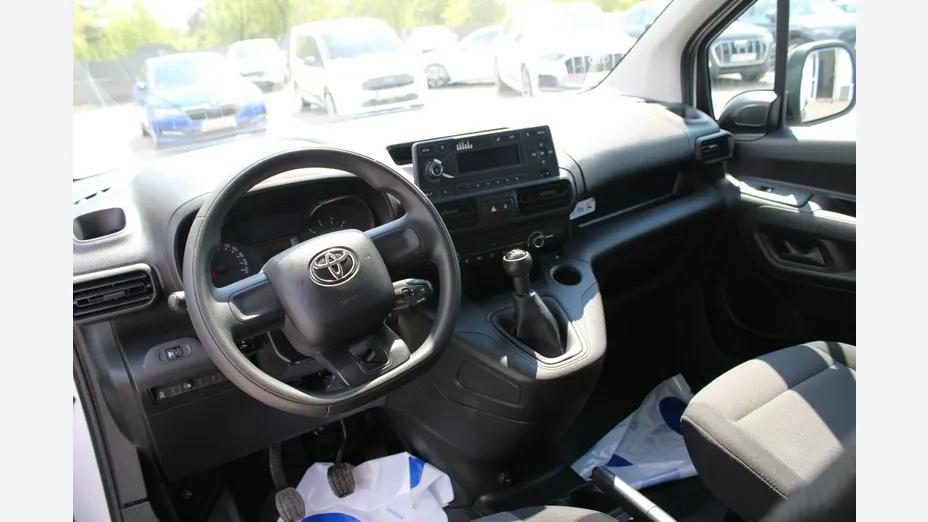 TOYOTA Proace City -