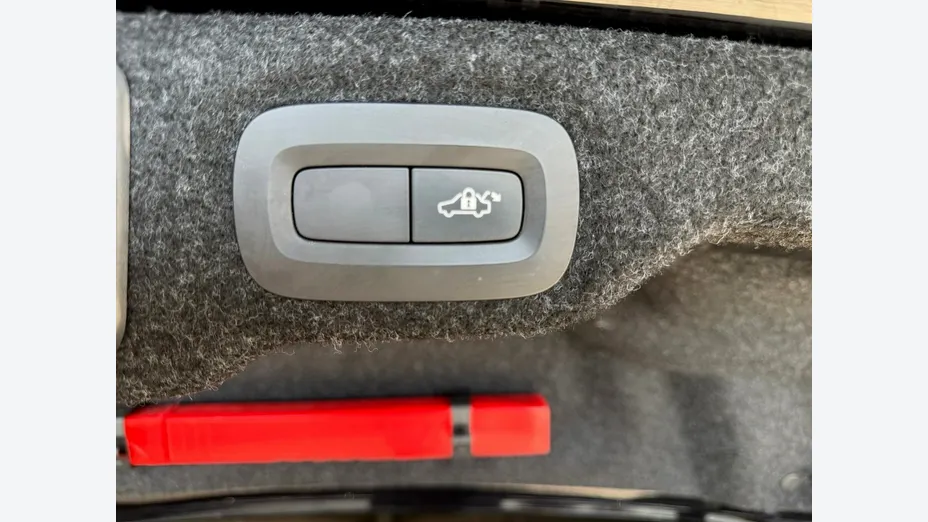 VOLVO S60 -
