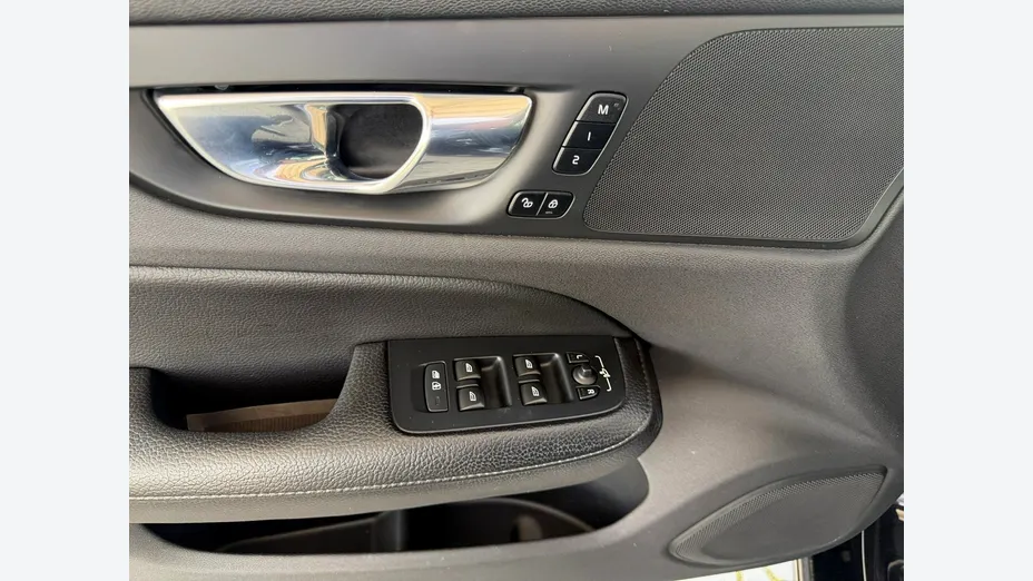 VOLVO S60 -