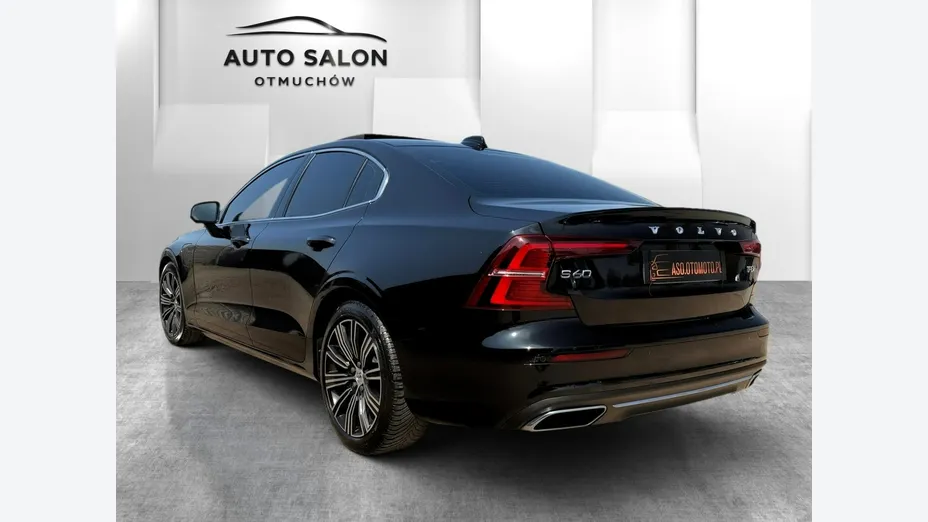 VOLVO S60 -
