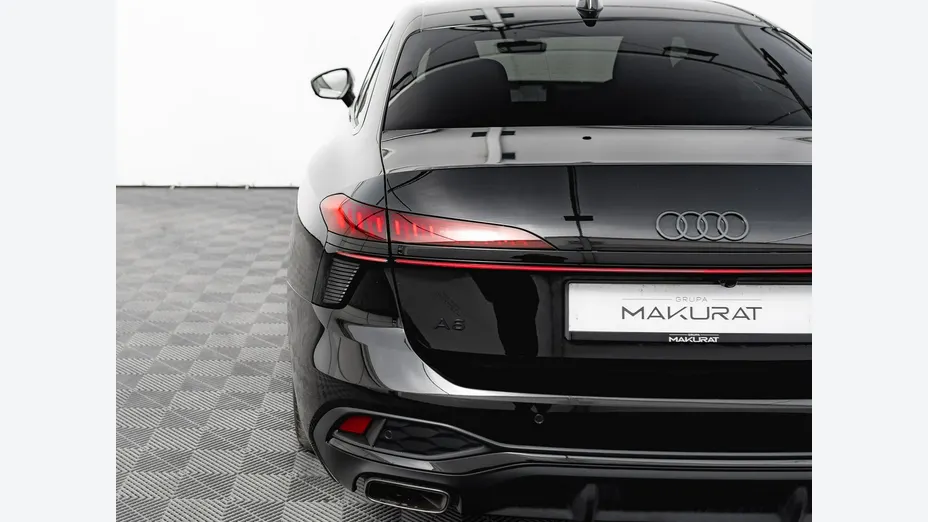 AUDI A6 -