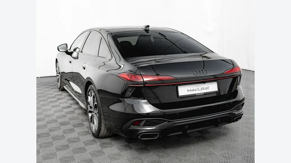 AUDI A6 -