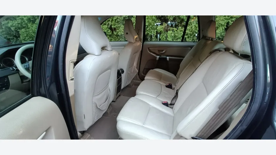 VOLVO XC90 -