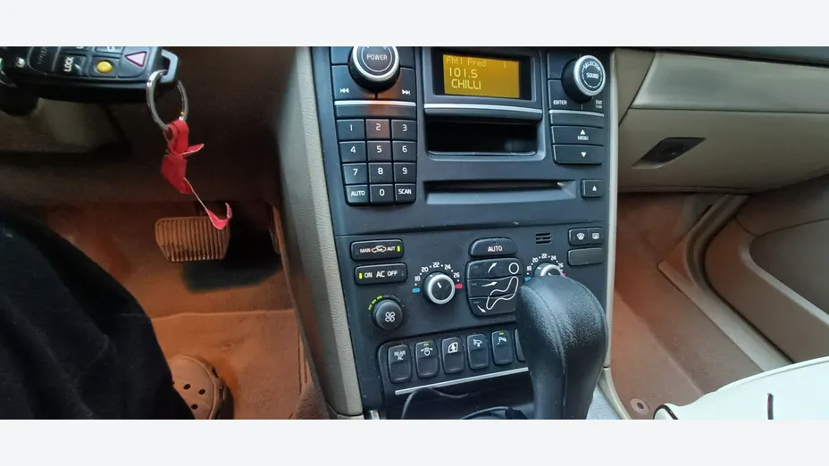 VOLVO XC90 -