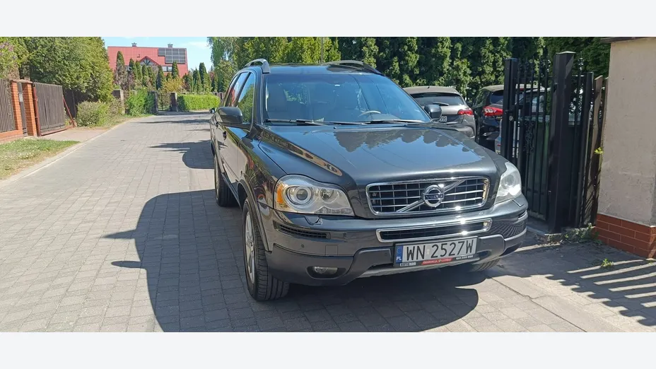 VOLVO XC90 -