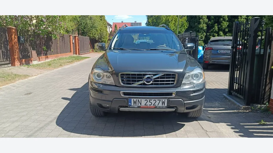VOLVO XC90 -
