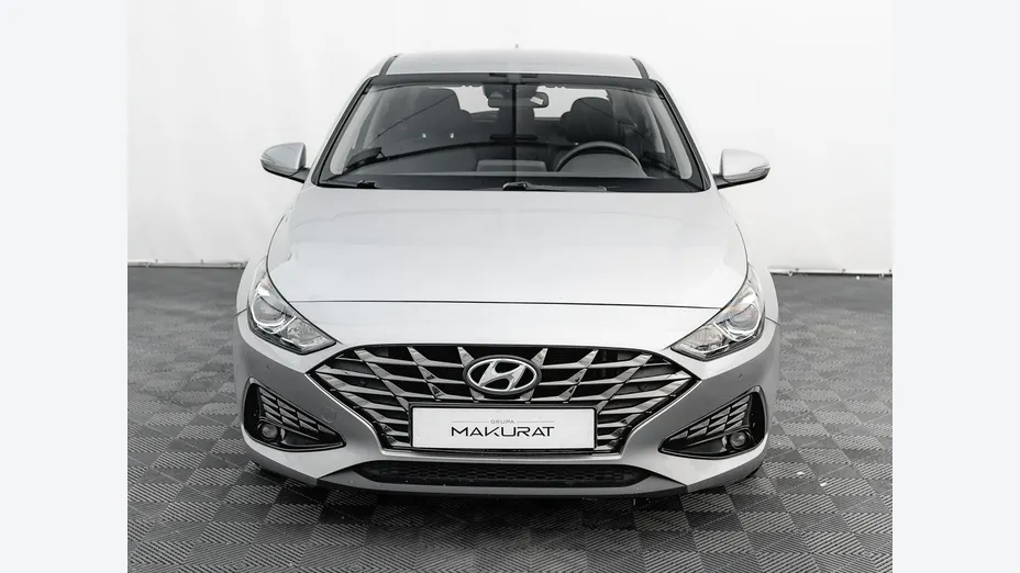 HYUNDAI i30 -