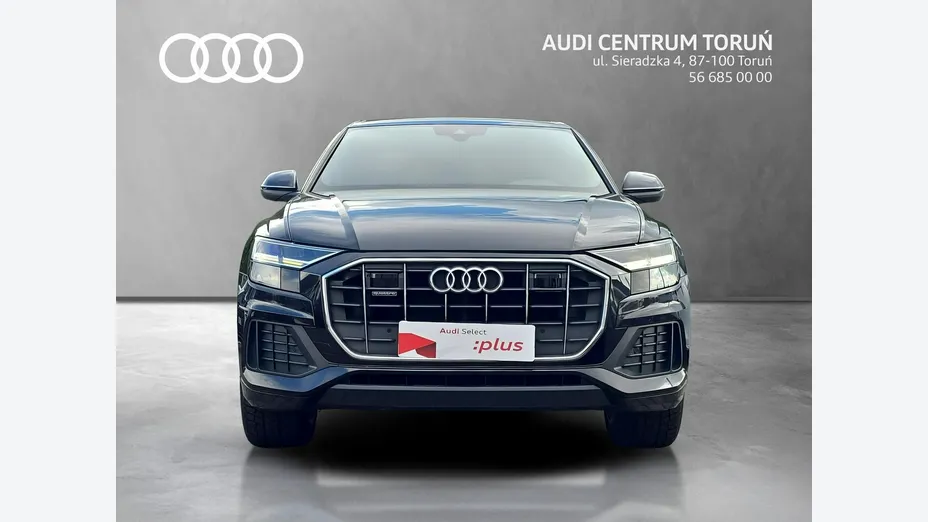 AUDI Q8 -
