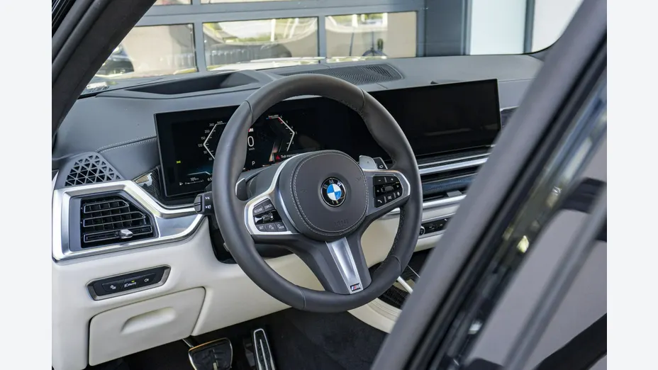 BMW X7 -