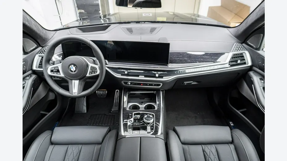 BMW X7 -