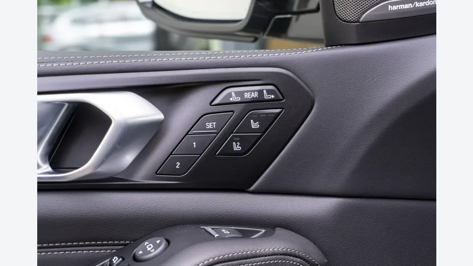 BMW X7 -