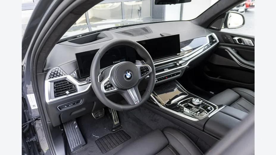 BMW X7 -