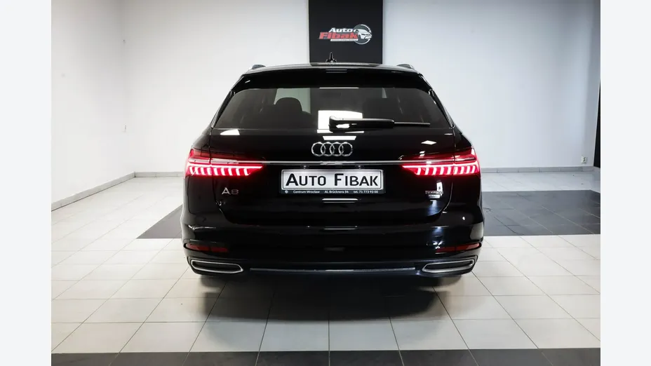 AUDI A6 -