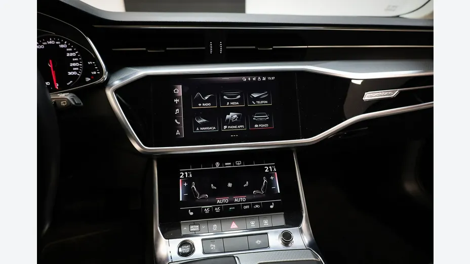 AUDI A6 -