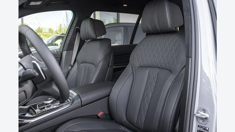 BMW X7 -
