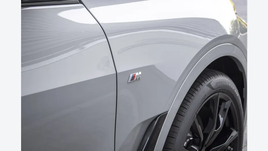 BMW X7 -