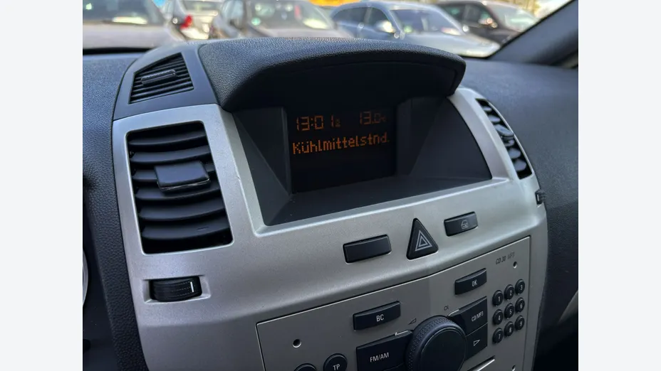 OPEL Zafira -