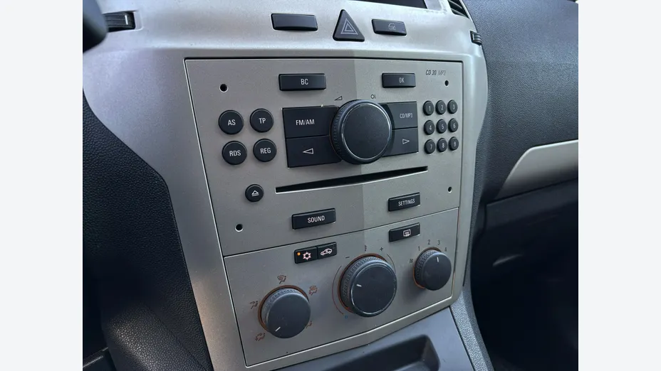 OPEL Zafira -