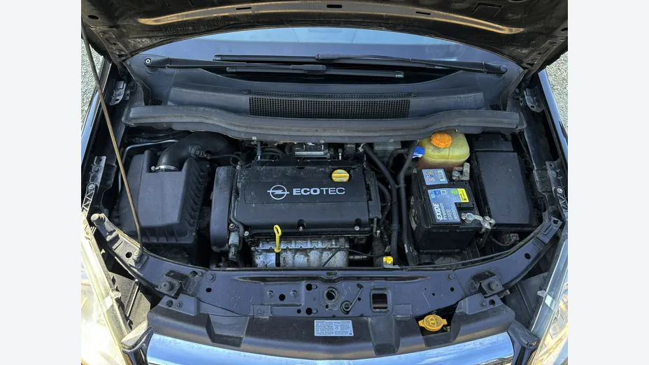 OPEL Zafira -