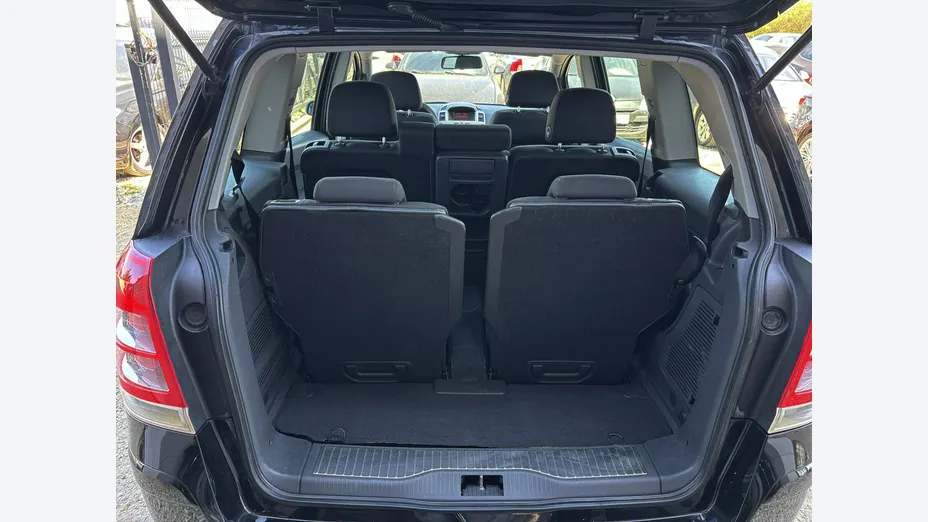 OPEL Zafira -
