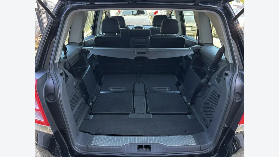 OPEL Zafira -