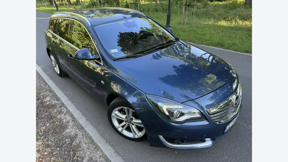 OPEL Insignia -