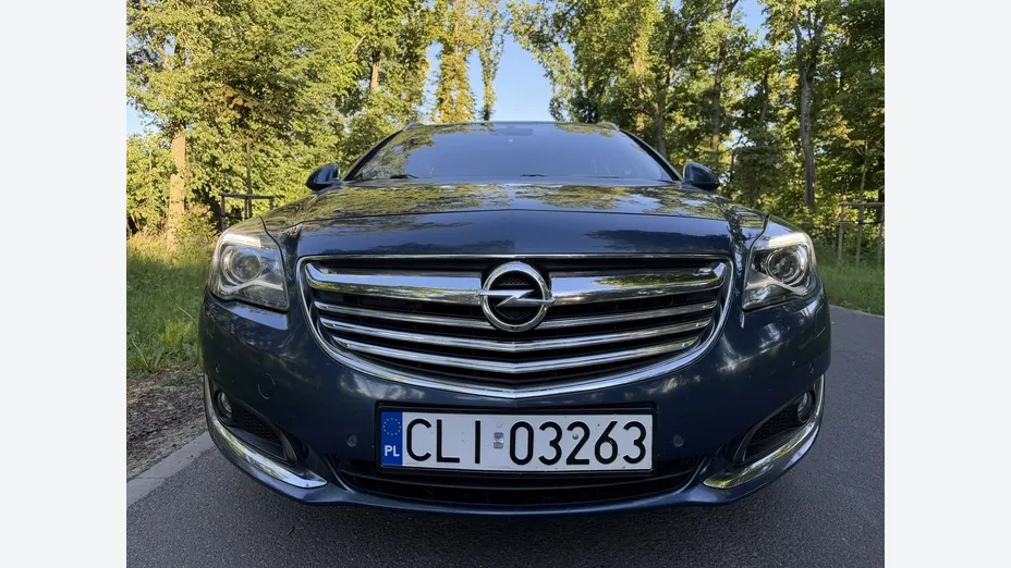 OPEL Insignia -