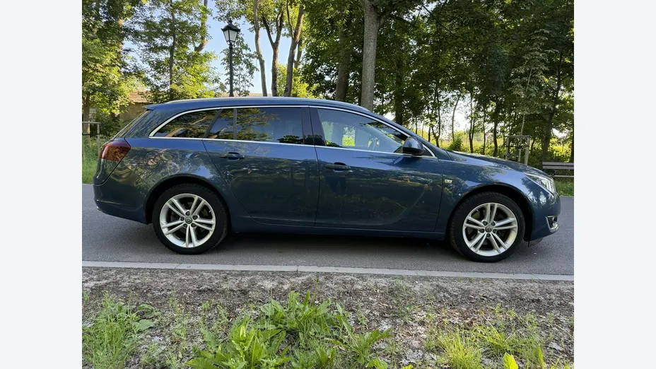 OPEL Insignia -