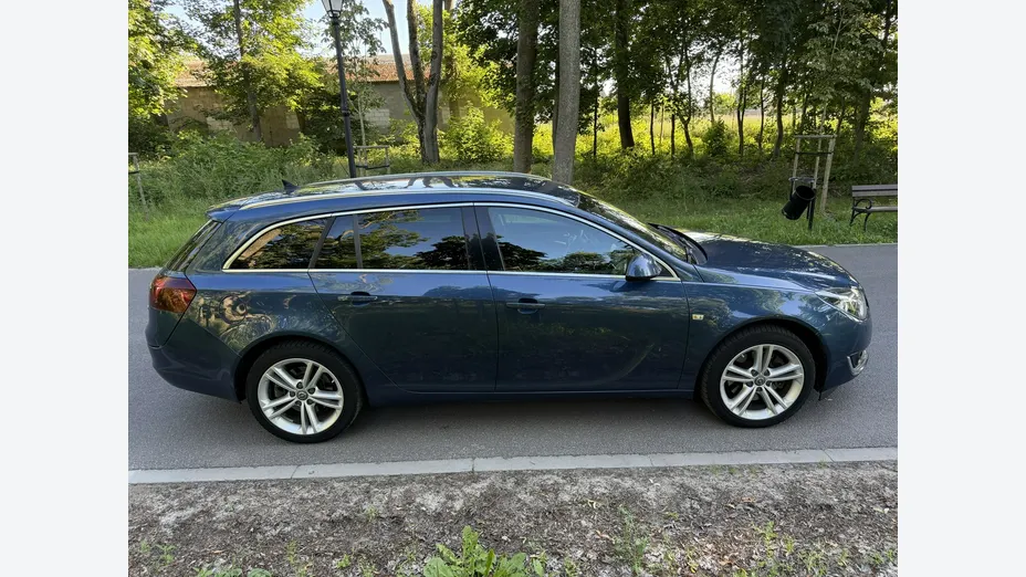 OPEL Insignia -