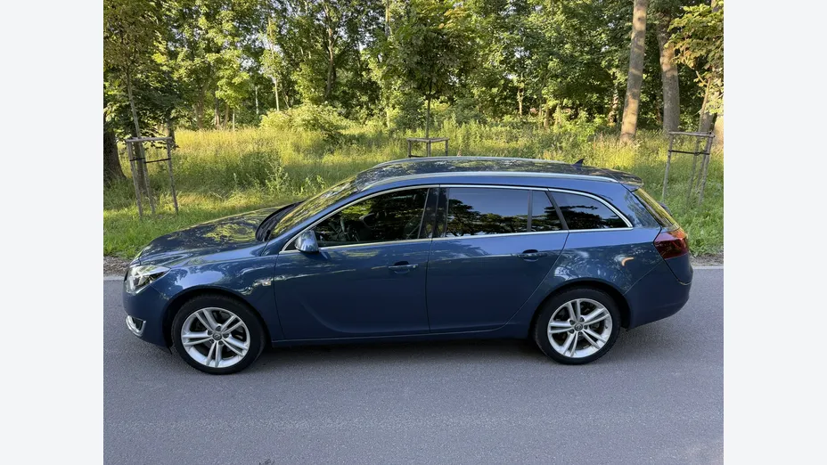 OPEL Insignia -
