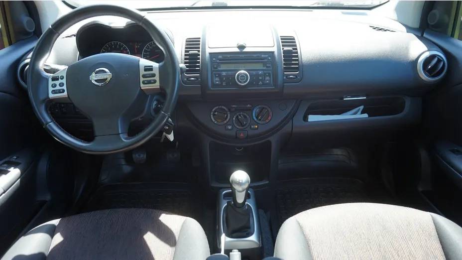 NISSAN Note -