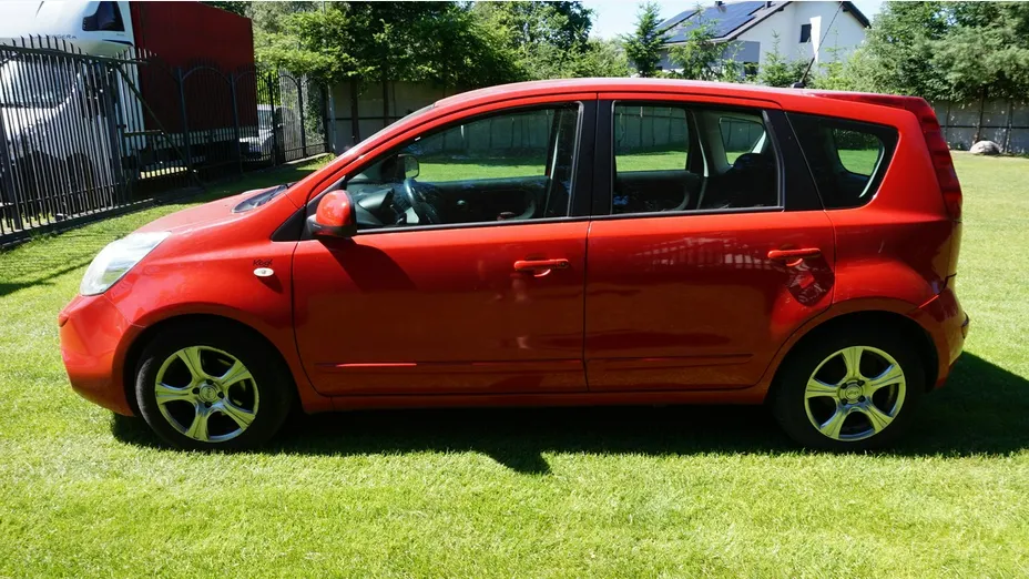 NISSAN Note -