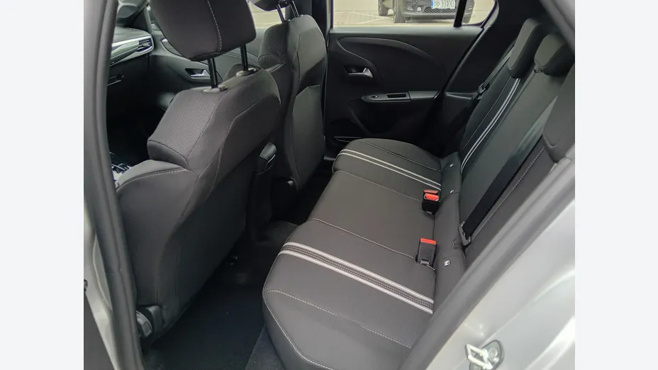 OPEL Corsa -