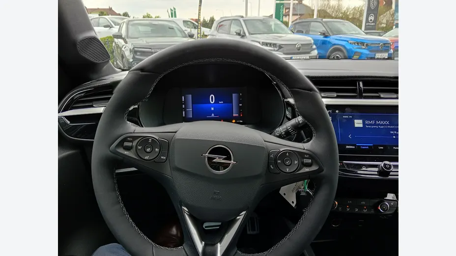 OPEL Corsa -