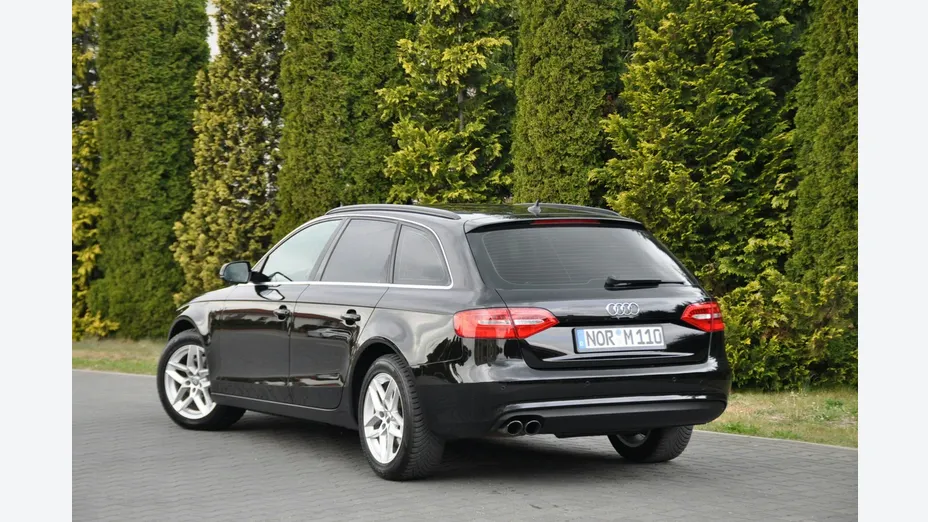 AUDI A4 -